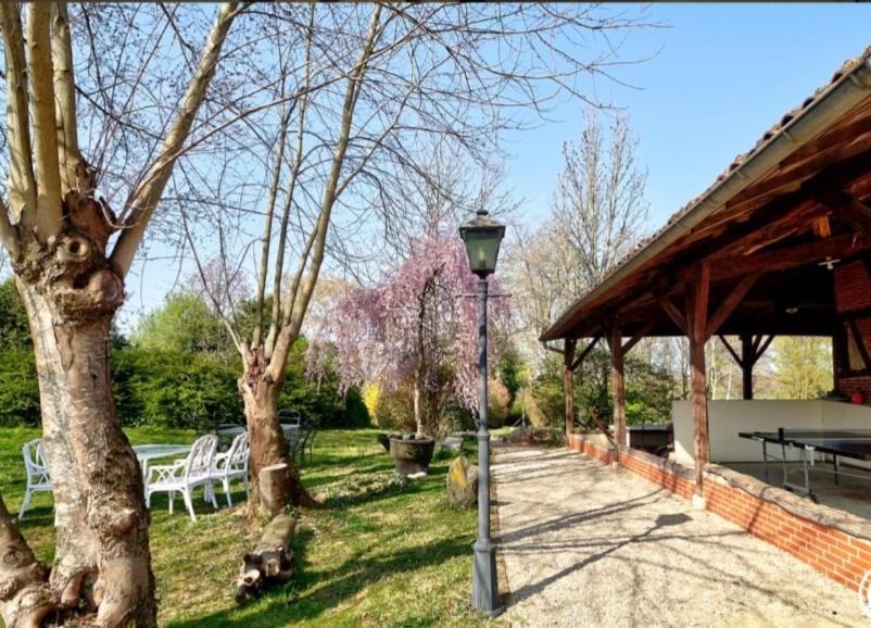 Chambres d'hôtes Les Vignes Montcet Exterior foto
